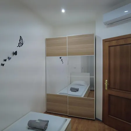 Silvia Butterfly Flat Apartament